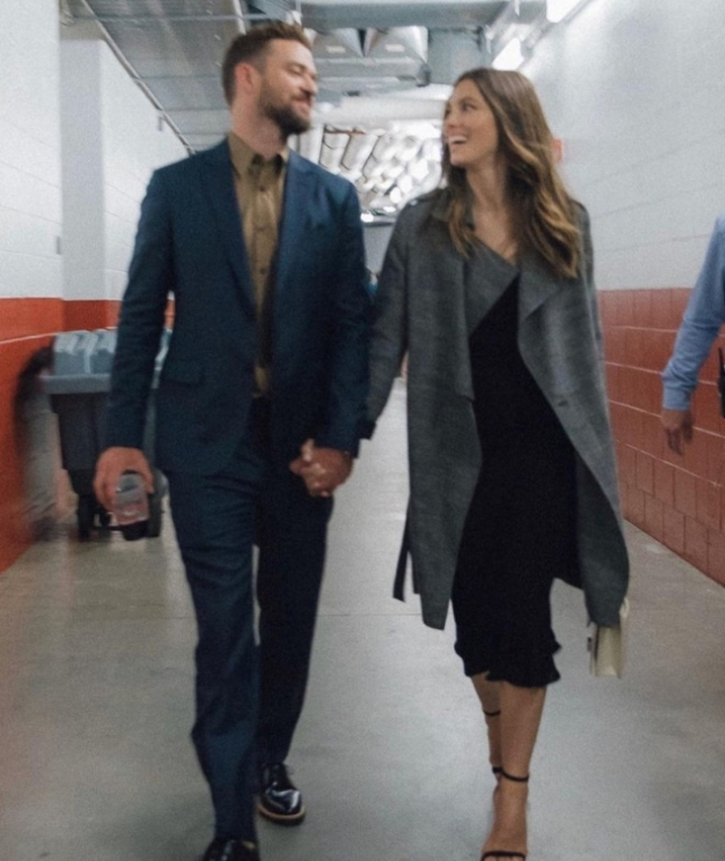 La pareja habla más abiertamente de su vida | Instagram/@jessicabiel