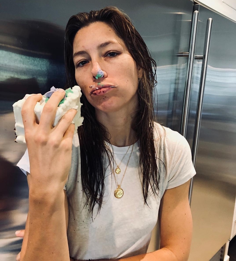 Nadie sabe por qué rompieron | Instagram/@jessicabiel