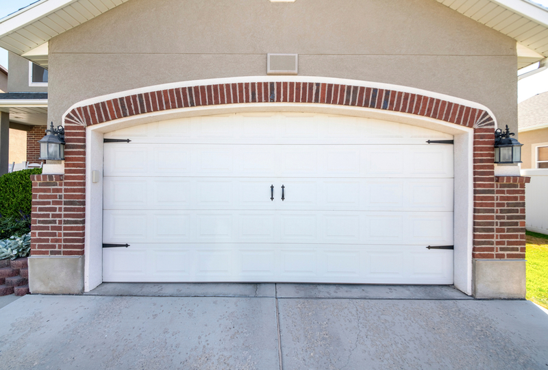 Garage im Kutschenstil | Shutterstock