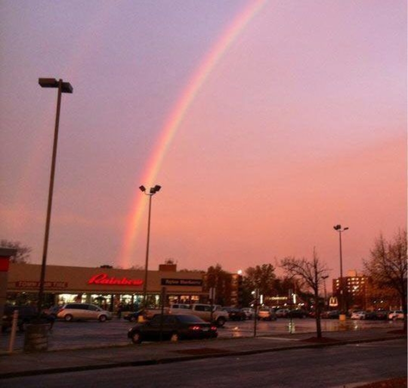 Ein Regenbogen am Ende des Regenbogens | Imgur.com/Mi6mc5o