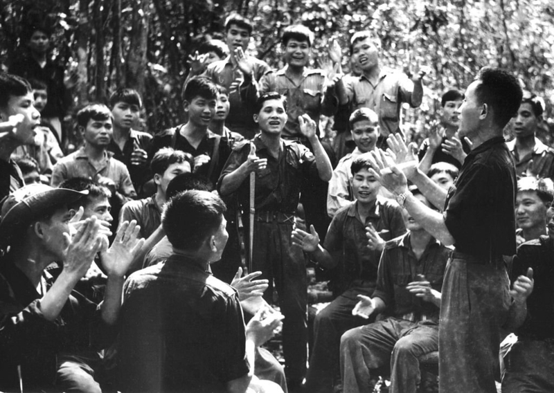 Eine Versammlung von Soldaten der ARVN | Getty Images Photo by Photo12