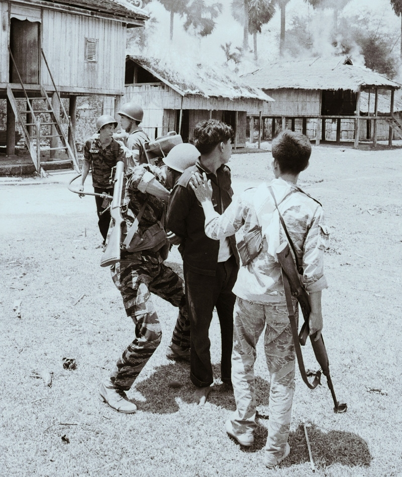 Festnahme eines Mitglieds der Vietcong-Guerilla | Getty Images Photo by Bettmann