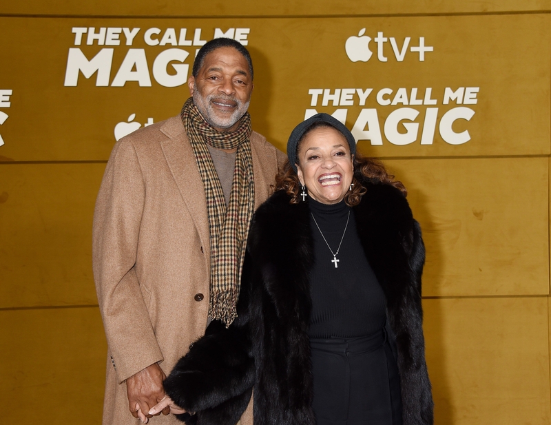 Debbie Allen - 5'2