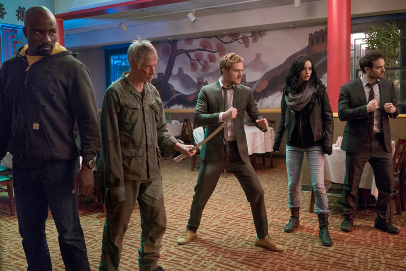 The Defenders (recomendada) | Alamy Stock Photo by Sarah Shatz/Netflix/courtesy Everett Collection/Ron Harvey/Everett Collection Inc 