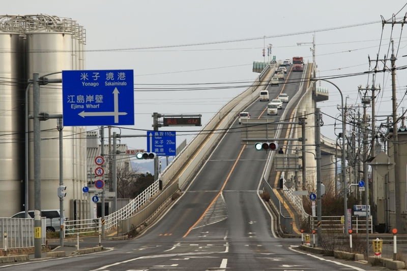 Die Eshima-Ohashi-Brücke in Japan | Alamy Stock Photo by Gueffier Franck 