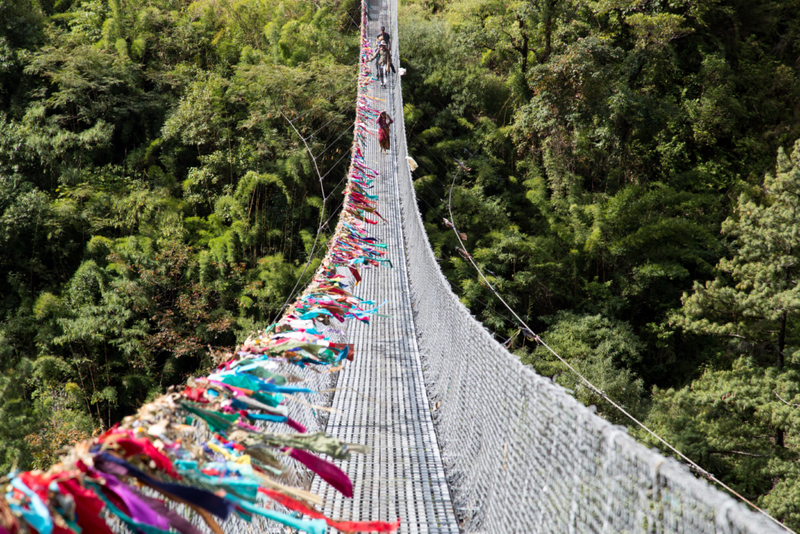 Hängebrücke Ghasa in Nepal | Alamy Stock Photo by Oliver Förstner