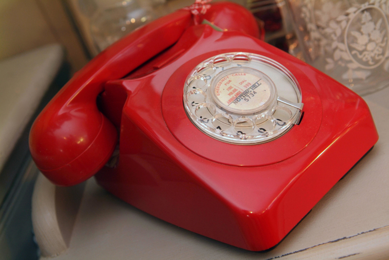 Usar telefone fixo | Alamy Stock Photo by christopher jones 