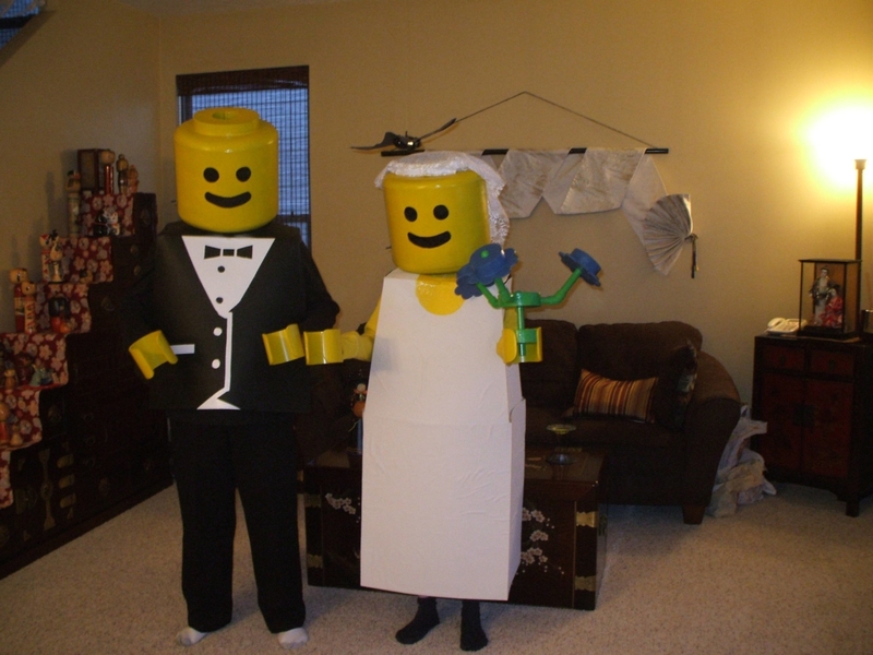 Pareja de Lego | Reddit.com/Staticous