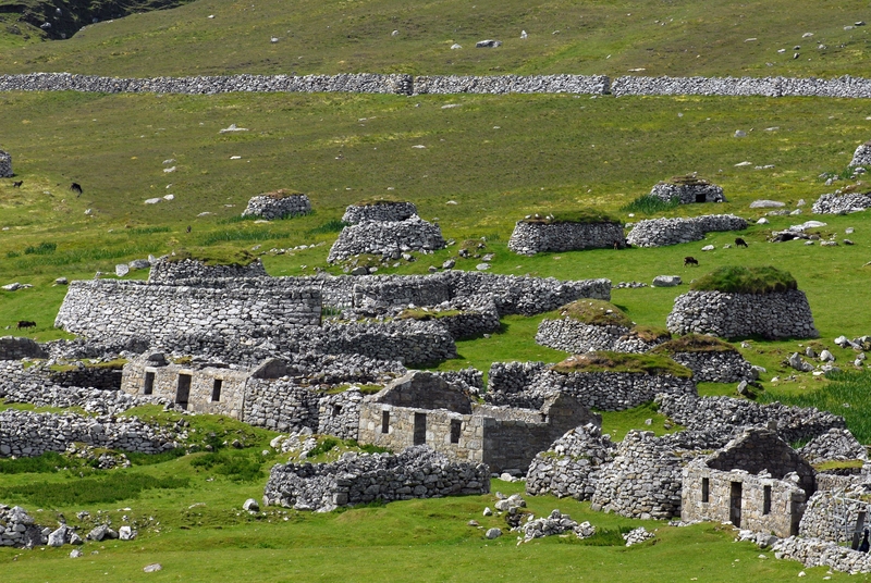 Pueblo abandonado en St. Kilda, Escocia | Alamy Stock Photo by bsrunner 