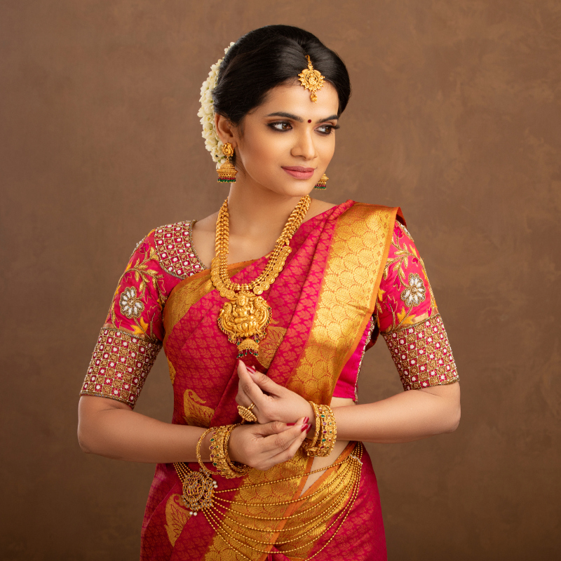 The Timeless Appeal of the Sari | Shutterstock