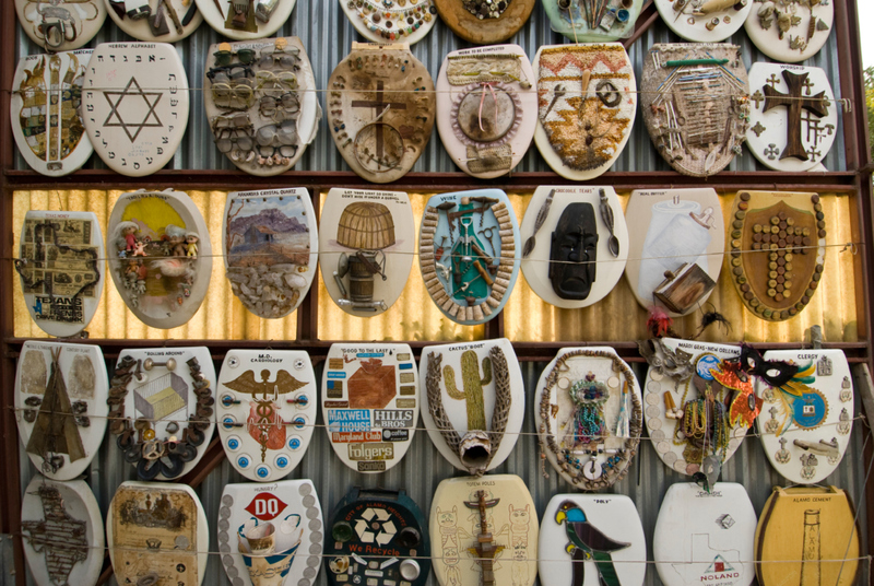 Barney Smith’s Toilet Seat Art Museum – Texas | Alamy Stock Photo by Dan Leeth