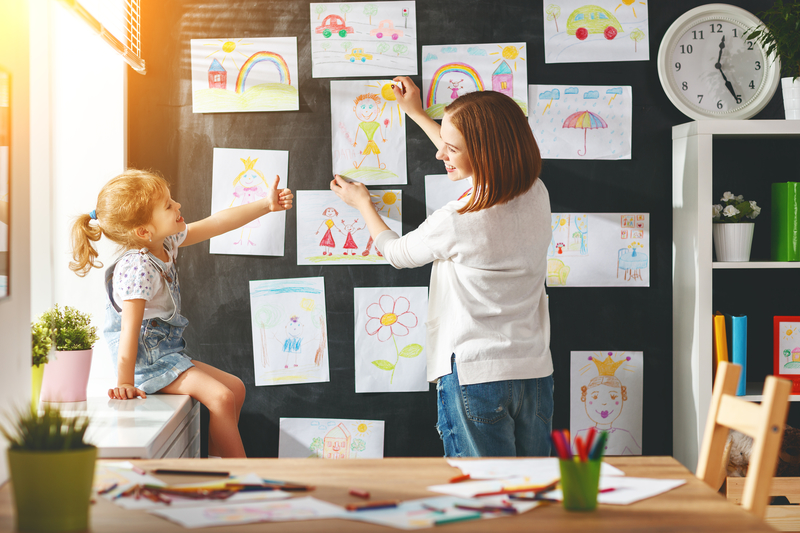 Dibujos de niños viejos | Shutterstock Photo by Evgeny Atamanenko