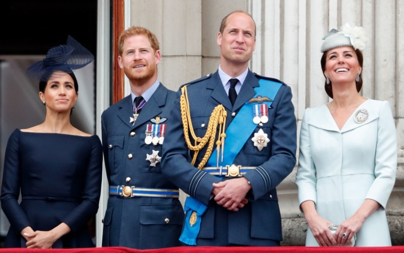 When to Wear Military Colors | Getty Images Photo by Max Mumby/Indigo