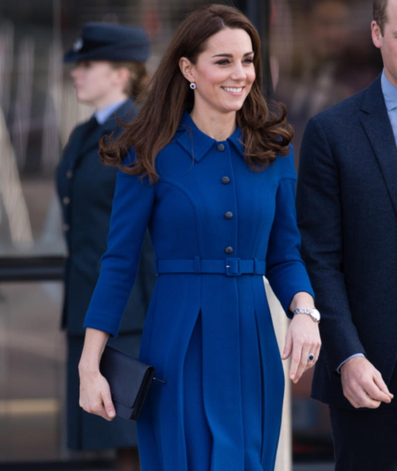 Blaues Eponine London Kleid - November 2018 | Getty Images Photo by Samir Hussein/WireImage