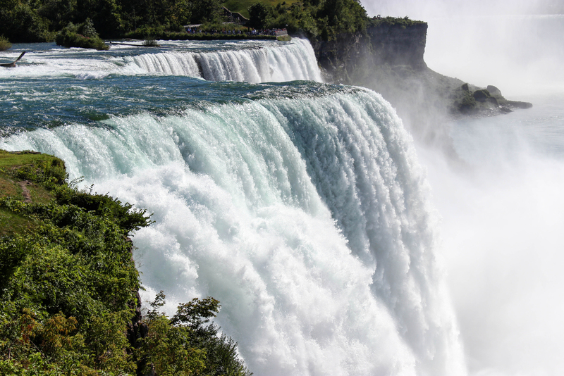 Fantasía - Cataratas del Niágara, frontera entre Estados Unidos y Canadá | Shutterstock