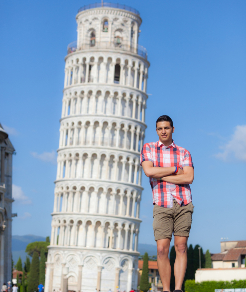 Fantasía - Torre inclinada de Pisa, Italia | Shutterstock