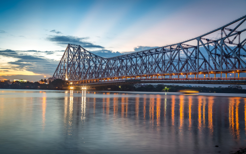 Fantasía - Puente Howrah, Calcuta, India | Shutterstock