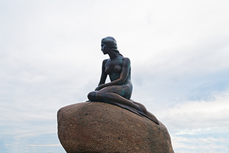 Fantasía - Estatua de la Sirenita, Copenhague | Shutterstock