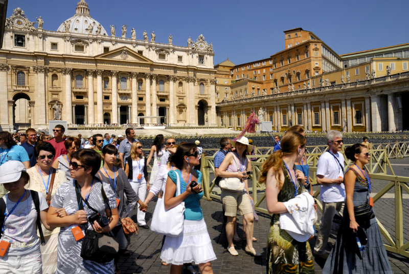 Realidad - Plaza de San Pedro, Ciudad del Vaticano | Shutterstock