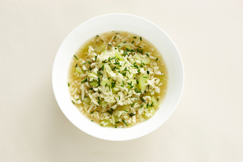 Sopa de Repolho com Legumes | Alamy Stock Photo by Andrew Twort