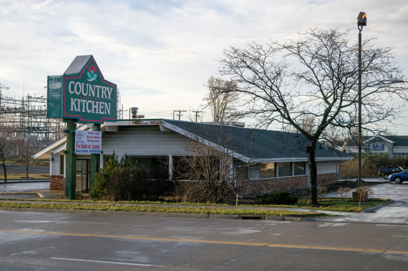 Country Kitchen | Flickr Photo by Nicholas Eckhart