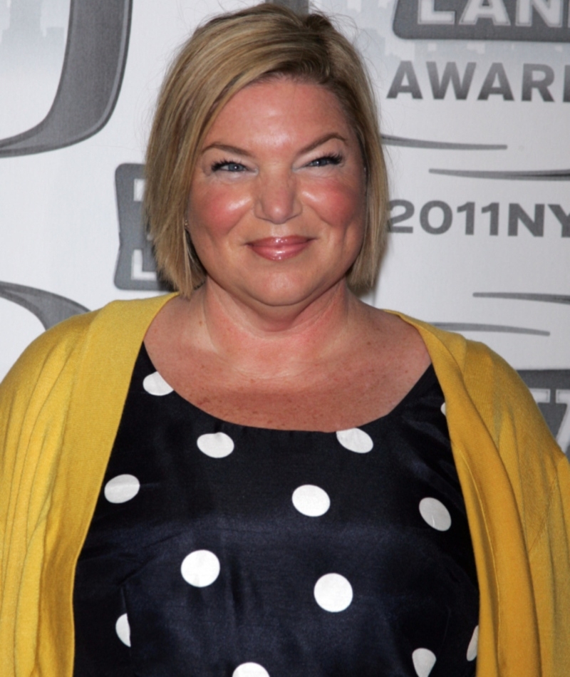 Mindy Cohn se convierte en un ícono LGBTQ | Alamy Stock Photo by Laura Cavanaugh/UPI