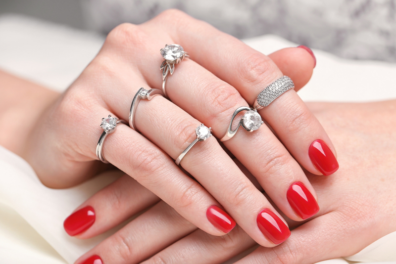 Anillos y esmalte | Shutterstock