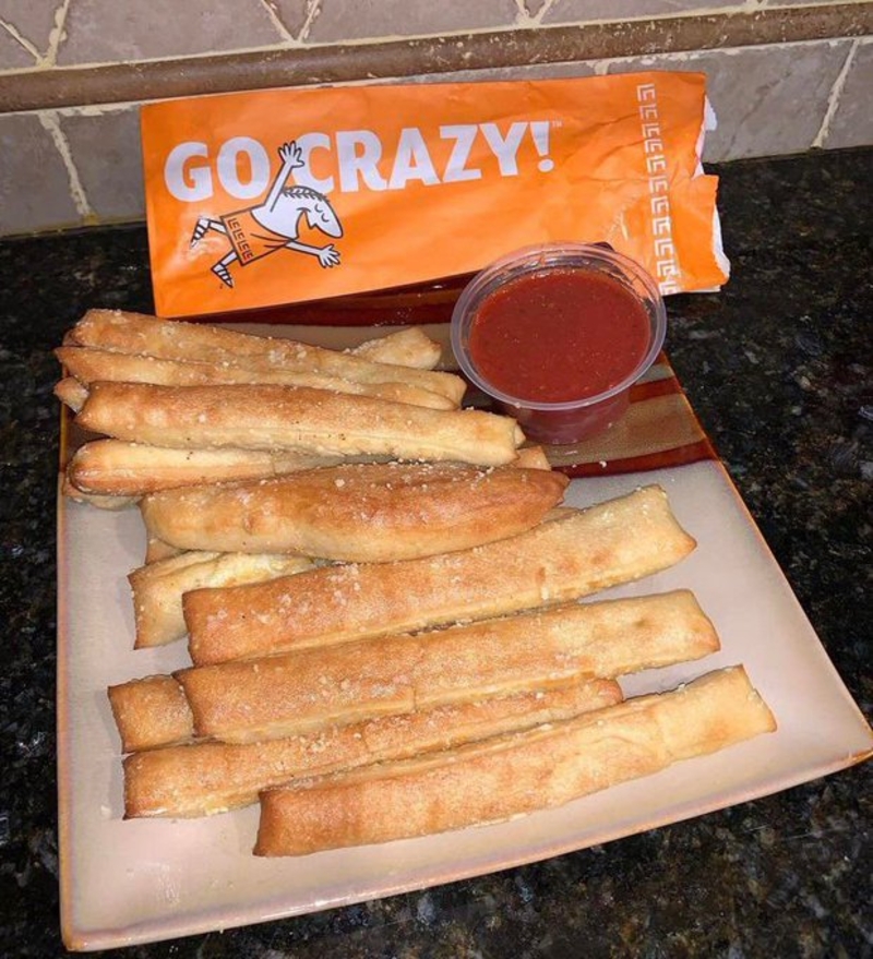 Get Crazy Bread for Free at Little Caesars | Twitter/@IreneXHeat/status