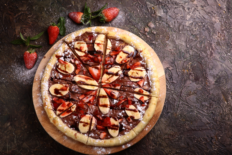 New Jersey Again – Dessert Pizza | Shutterstock