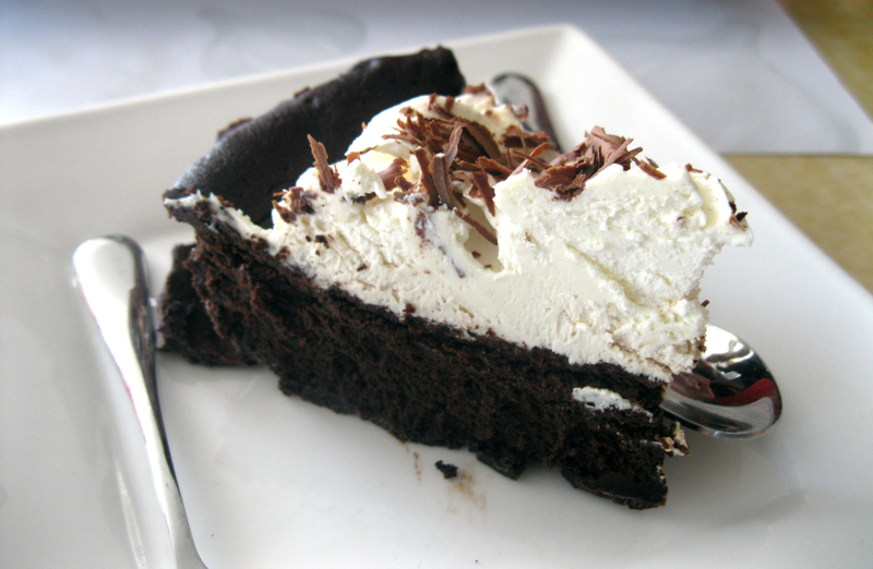 Mississippi – Mississippi Mud Pie | Shutterstock