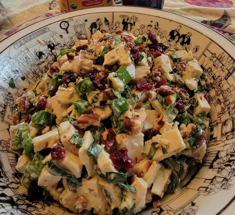 Salada de Frango e Cranberry | Imgur.com/TasteOfNoise