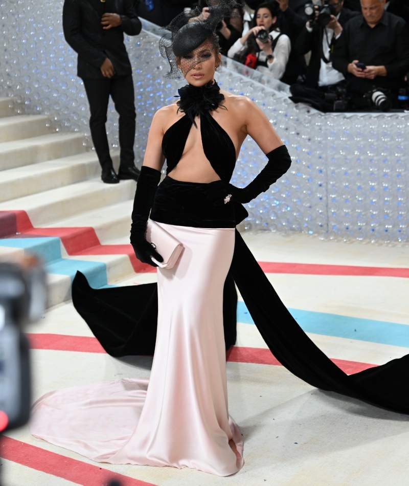 Jenny on the Stairs | Getty Images Photo by Noam Galai/GA/The Hollywood Reporter 