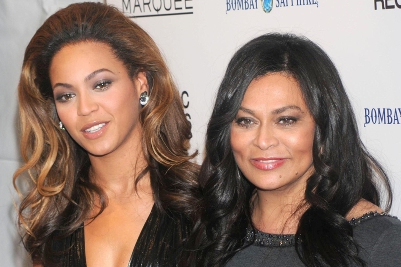 Tina Knowles y Beyoncé Knowles Carter | Alamy Stock Photo