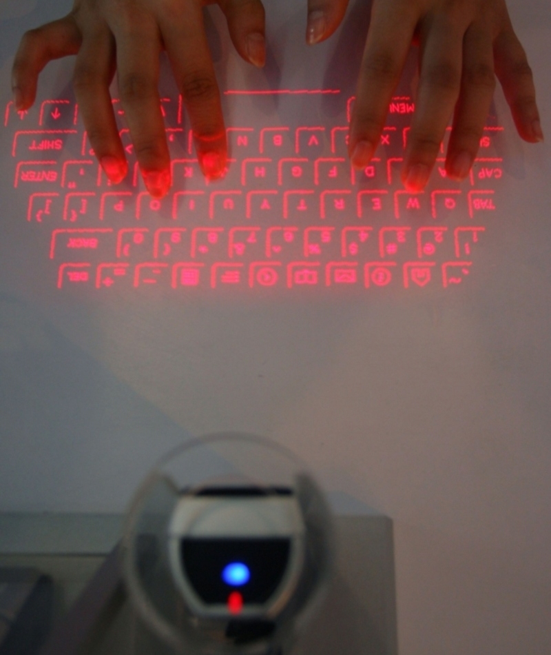 Beleuchtete Tastatur | Alamy Stock Photo by REUTERS/Sean Yong