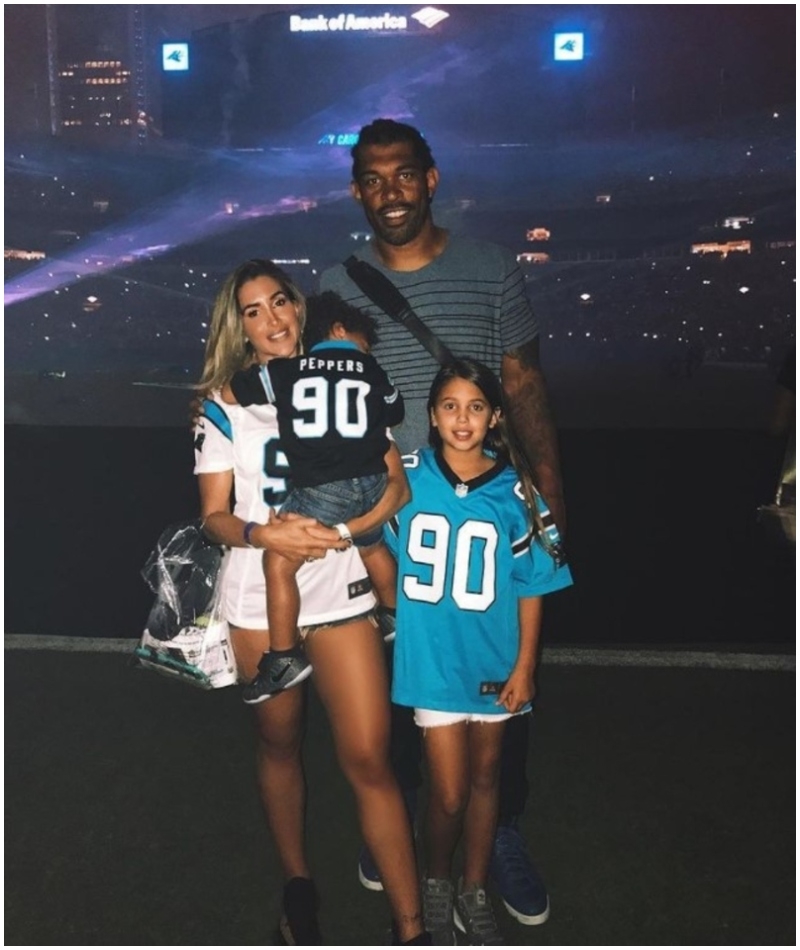 Claudia Sampedro & Julius Peppers | Instagram/@claudiasampedro