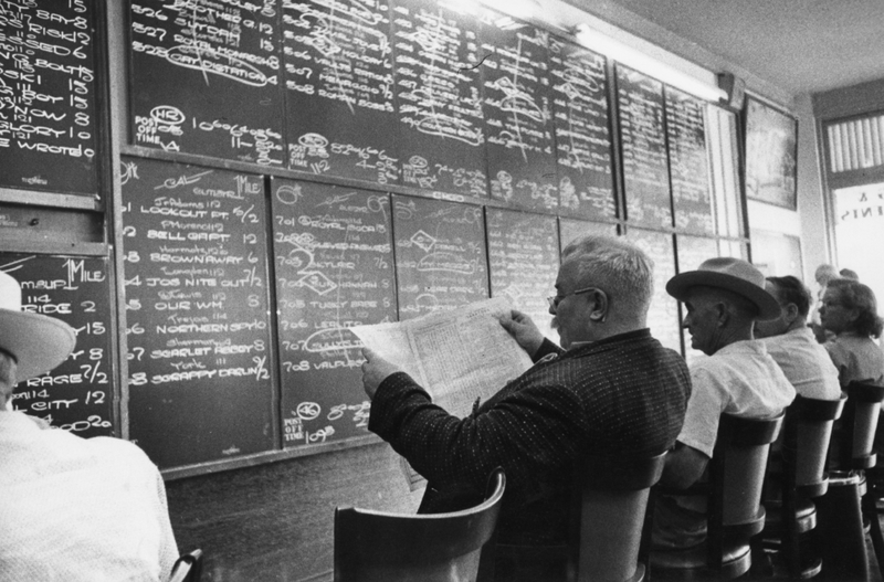 Loja de Apostas | Alamy Stock Photo by Max Scheler/Süddeutsche Zeitung Photo