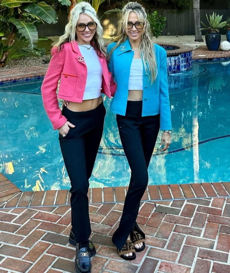 Ela É Uma Grande Admiradora De Sua Mãe, “Tish” Cyrus | Instagram/@tishcyrus