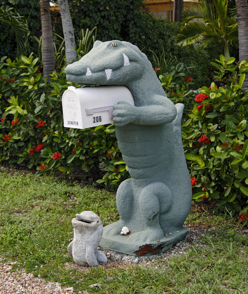 Crocodile Dundee | Alamy Stock Photo by Axel Schmies/mauritius images GmbH 