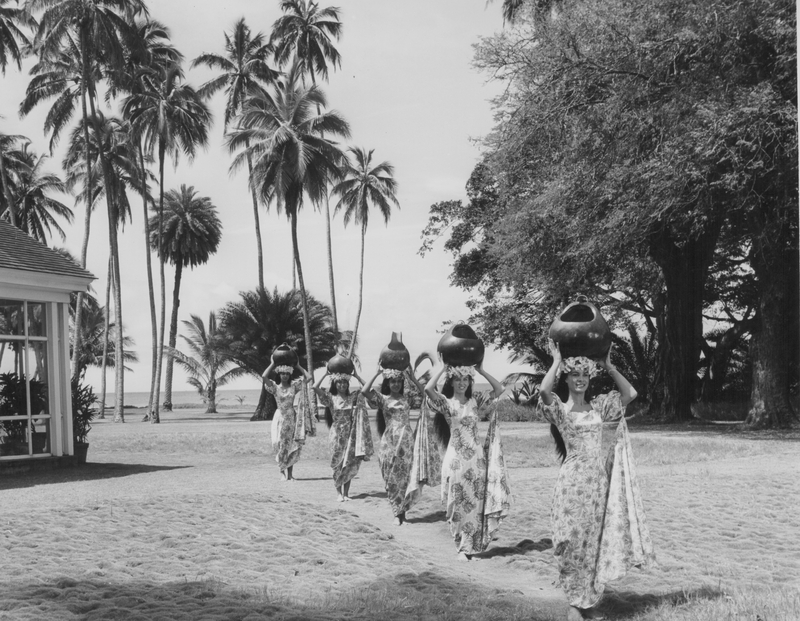 Traditional Clothing | Getty Images Photo by Pictorial Parade/Archive Photos