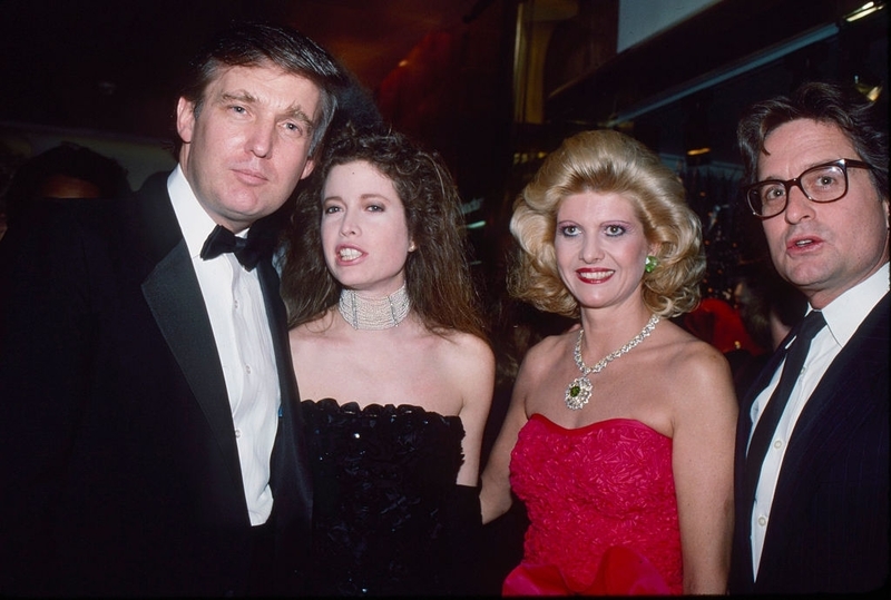 Trump festejando con las celebridades | Getty Images Photo by Sonia Moskowitz