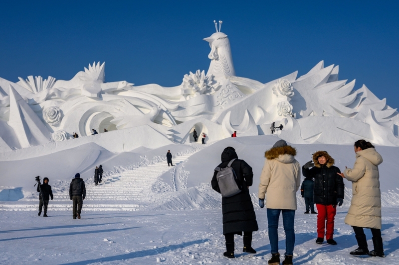 Das sind echte Schneeskulpturen! | Alamy Stock Photo by SOPA Images Limited 