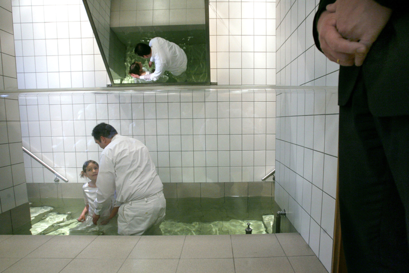 Batismo Após a Morte | Alamy Stock Photo by dpa picture alliance archive 