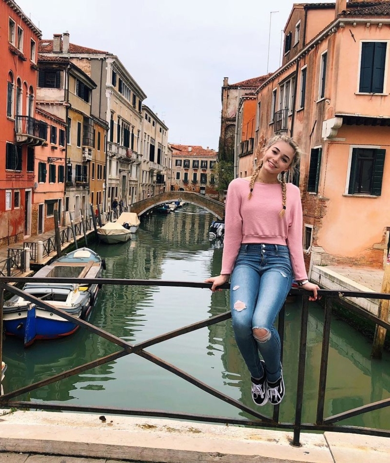 From Venice, with Love | Instagram/@livvydunne