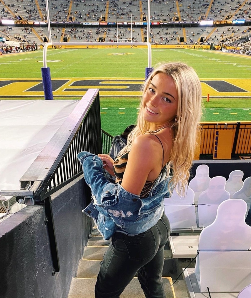 “Geaux” Tigers | Instagram/@livvydunne