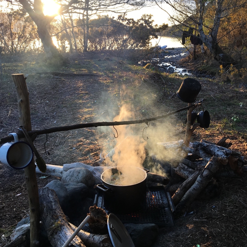 Set up Your Campfire Like a Pro | Alamy Stock Photo by MacArthurPhotography/Stockimo 