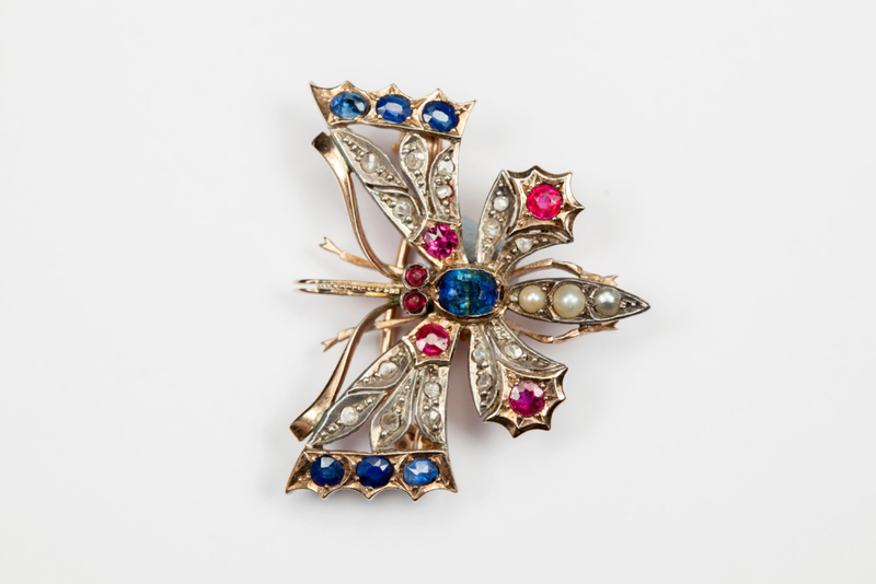 Broche de mariposa de la época victoriana | Alamy Stock Photo by Jeremy Pembrey 