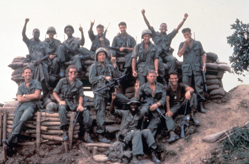 Hamburger Hill (1987) | MovieStillsDB