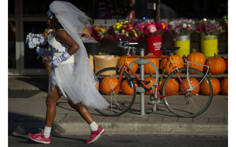 Eine Braut macht Sport | Getty Images Photo by Rick Madonik/Toronto Star 