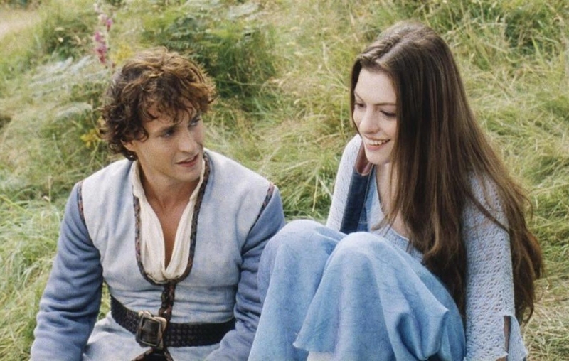 She Didn’t Dub in “Ella Enchanted” | MovieStillsDB