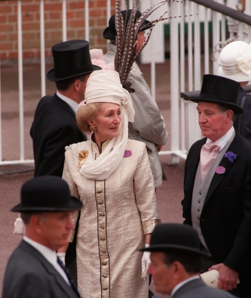 A Chic Day at the Races | Getty Images Photo by Claire Mackintosh/EMPICS 